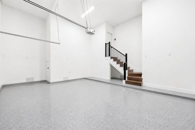 1421 W 23rd Street B, Houston, TX 77008