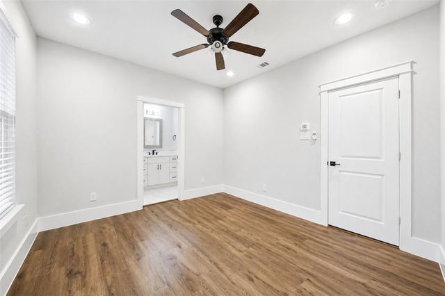 1421 W 23rd Street B, Houston, TX 77008