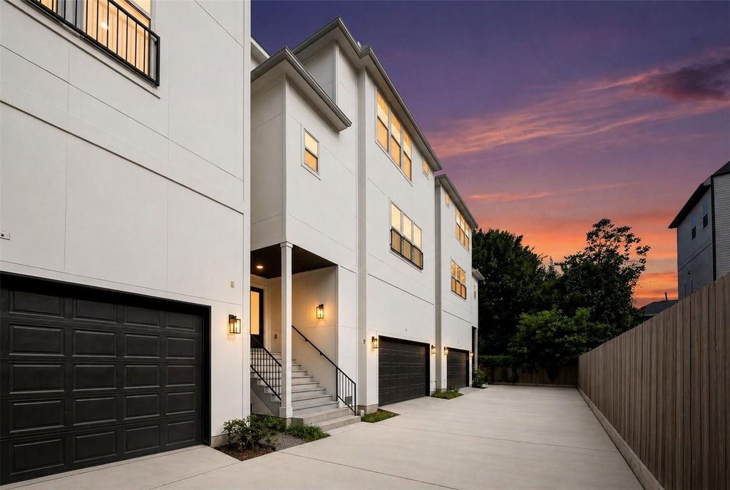 1421 W 23rd Street B, Houston, TX 77008