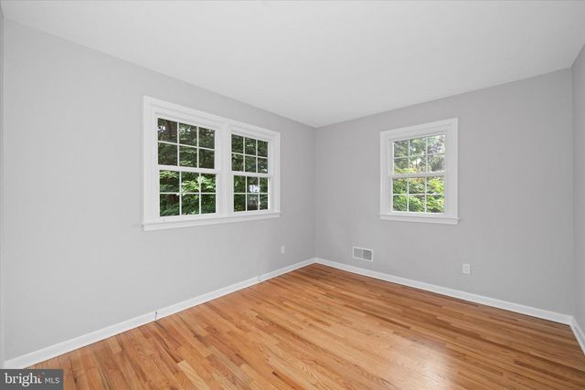 15 STONE CROP RD, Wilmington, DE 19810