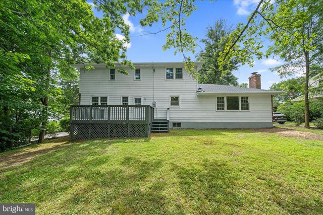15 STONE CROP RD, Wilmington, DE 19810