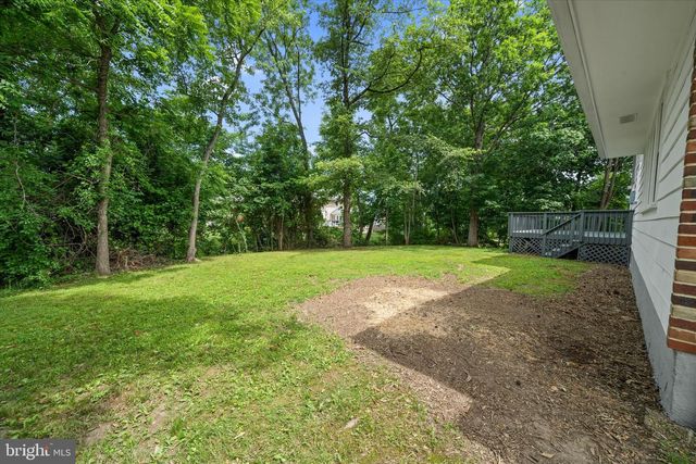 15 STONE CROP RD, Wilmington, DE 19810
