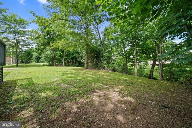 15 STONE CROP RD, Wilmington, DE 19810
