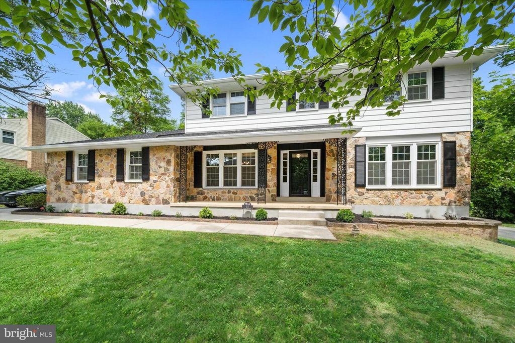 15 STONE CROP RD, Wilmington, DE 19810