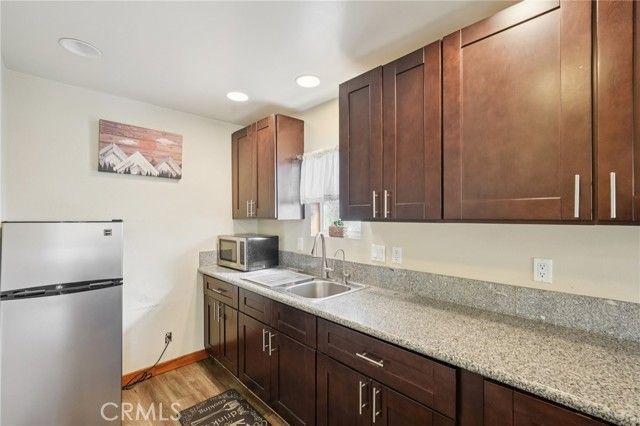 29251 Lake Brook Avenue, Cedar Glen, CA 92321