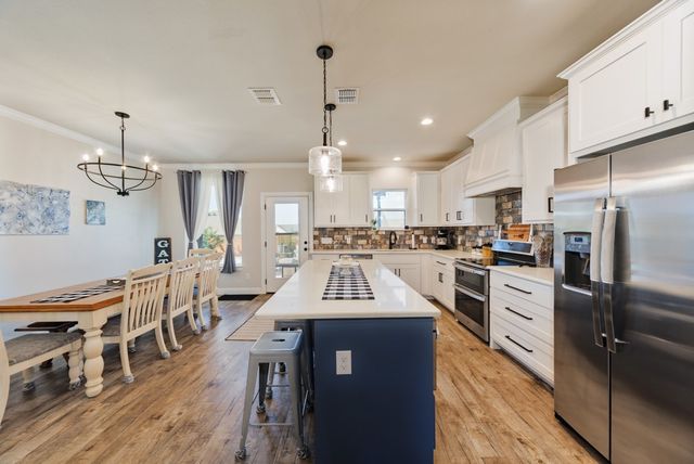 825 Holbrook Road, Springtown, TX 76082