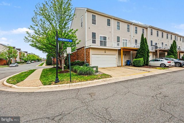 42822 SYKES TER, Chantilly, VA 20152