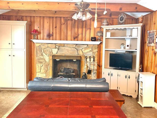 323 Workman Avenue, Woodruff, SC 29388