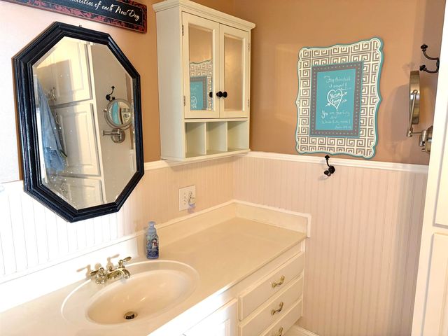 323 Workman Avenue, Woodruff, SC 29388