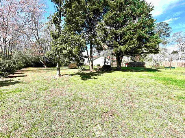 323 Workman Avenue, Woodruff, SC 29388