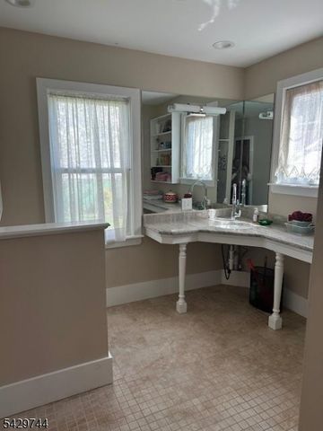 1075 Thomas St, Hillside Twp., NJ 07205