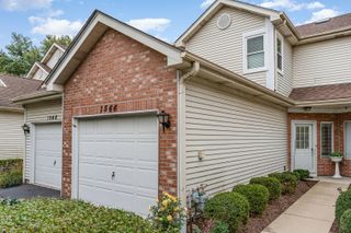 1566 Darien Lake Drive, Darien, IL 60561