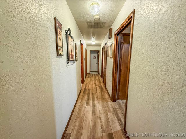 2011 NW 8th, Ardmore, OK 73401