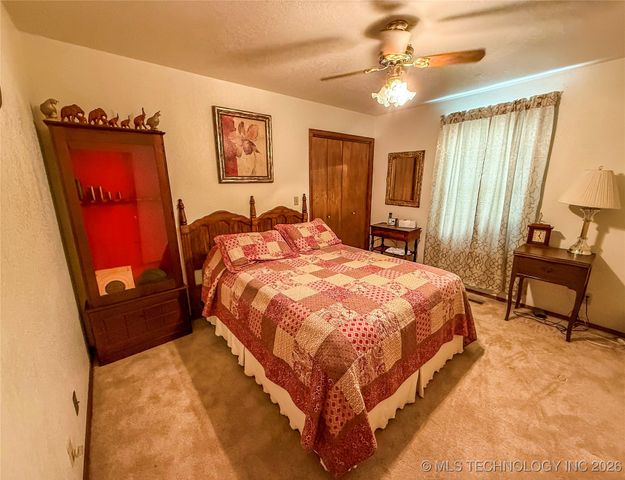 2011 NW 8th, Ardmore, OK 73401