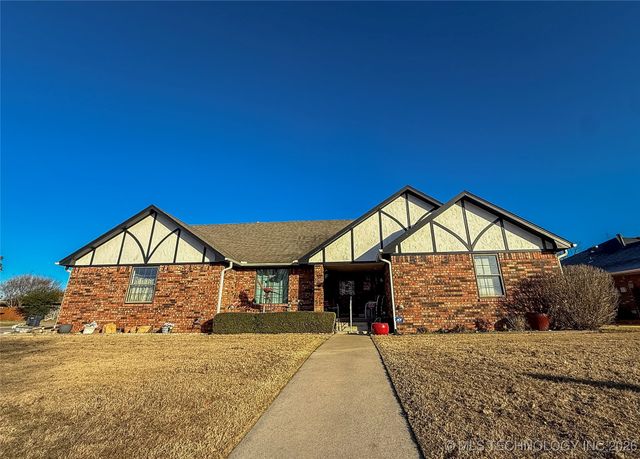 2011 NW 8th, Ardmore, OK 73401