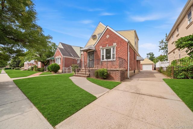 5332 187th Street, Fresh Meadows, NY 11365