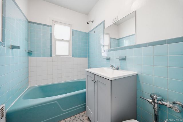 5332 187th Street, Fresh Meadows, NY 11365