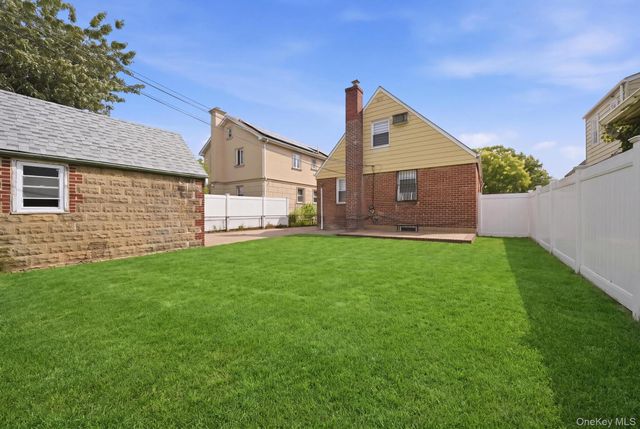 5332 187th Street, Fresh Meadows, NY 11365