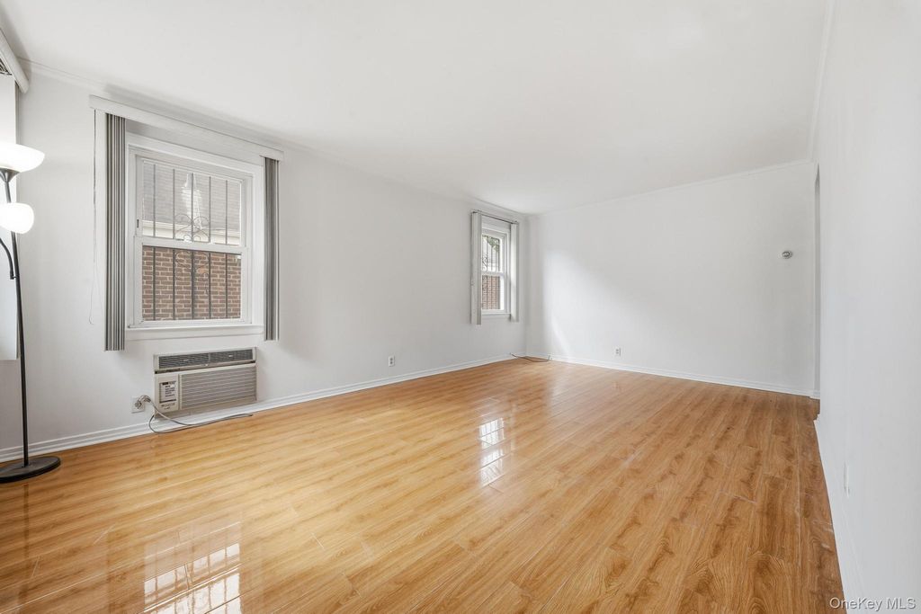 5332 187th Street, Fresh Meadows, NY 11365 — photo 4