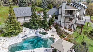 14838 Christophers Pl, Grass Valley, CA 95945