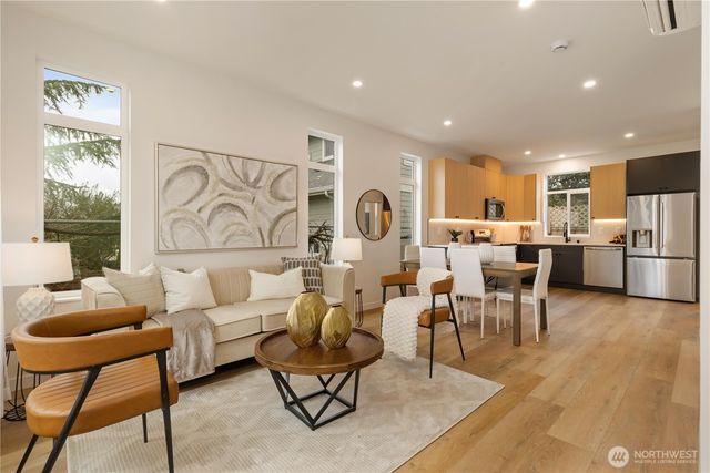 4725 S Findlay Street, Seattle, WA 98118