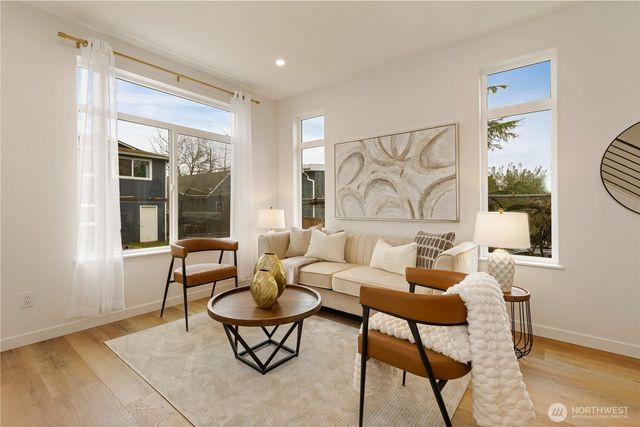 4725 S Findlay Street, Seattle, WA 98118