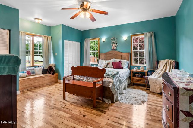 1016 Rock Creek Road, Erwin, TN 37650