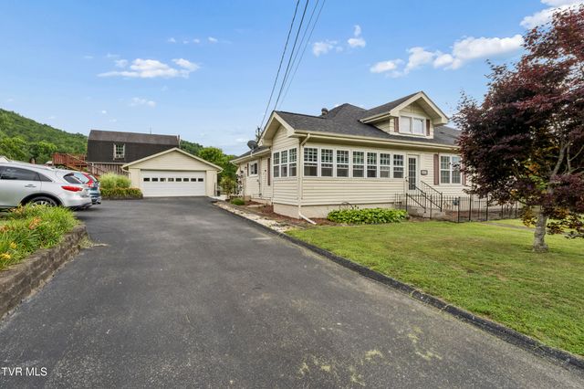1016 Rock Creek Road, Erwin, TN 37650