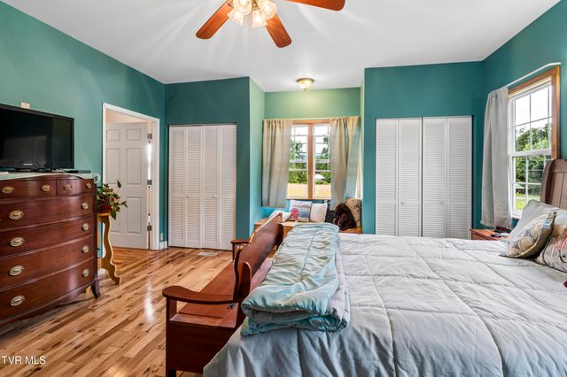 1016 Rock Creek Road, Erwin, TN 37650