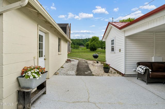 1016 Rock Creek Road, Erwin, TN 37650