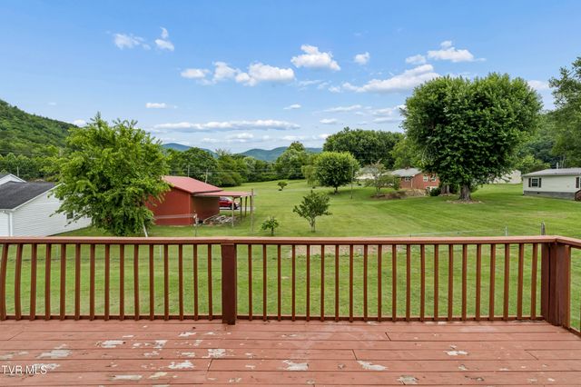 1016 Rock Creek Road, Erwin, TN 37650