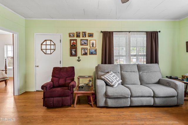 1016 Rock Creek Road, Erwin, TN 37650