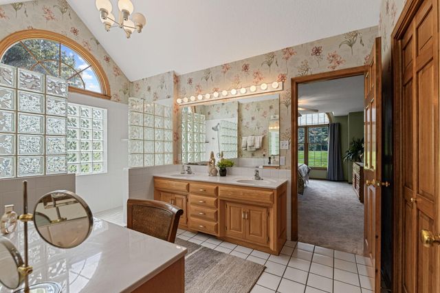 6520 S SABINE DR, Columbia, MO 65203
