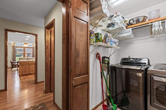 6520 S SABINE DR, Columbia, MO 65203