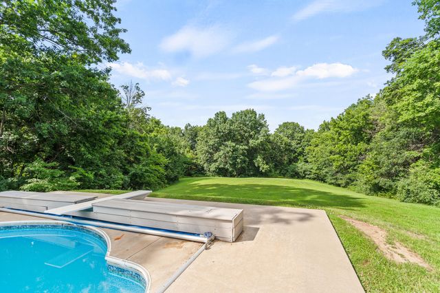 6520 S SABINE DR, Columbia, MO 65203