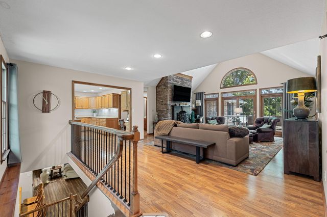 6520 S SABINE DR, Columbia, MO 65203