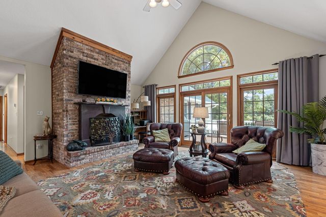 6520 S SABINE DR, Columbia, MO 65203