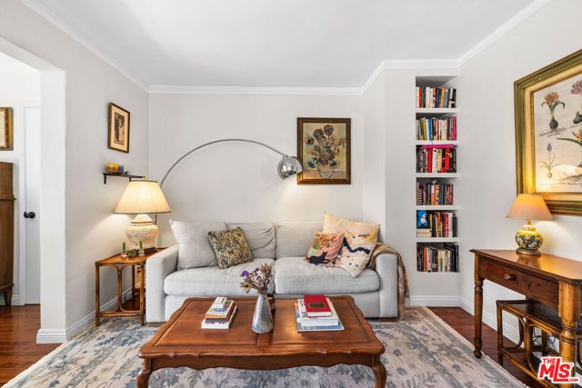 3055 Future Street, Los Angeles, CA 90065