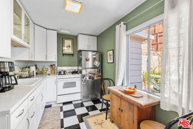 3055 Future Street, Los Angeles, CA 90065