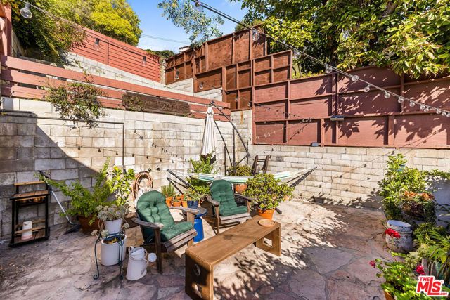 3055 Future Street, Los Angeles, CA 90065