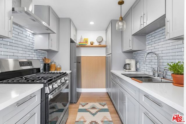 3055 Future Street, Los Angeles, CA 90065