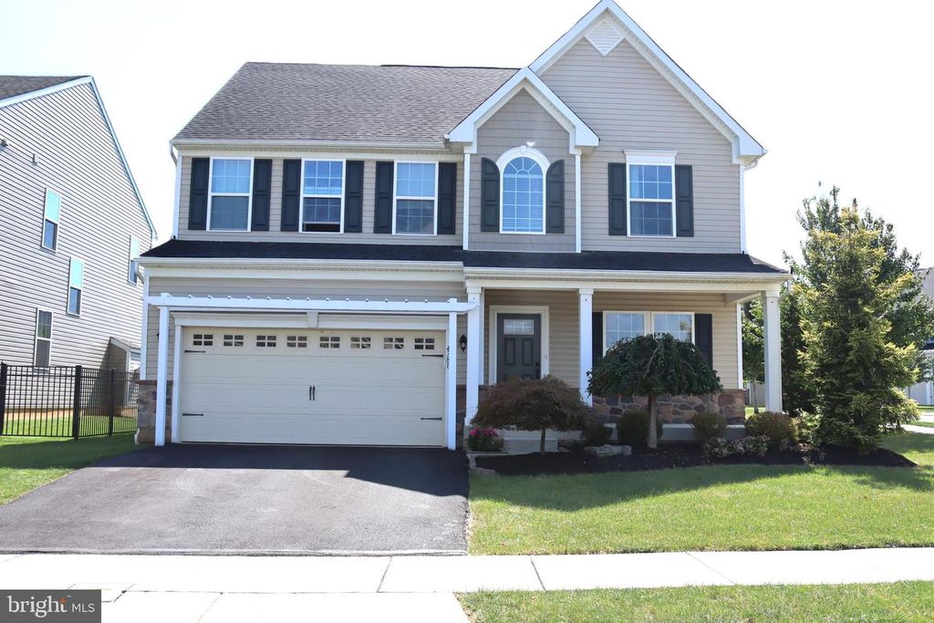 4788 DEALTREY DR, Easton, PA 18045