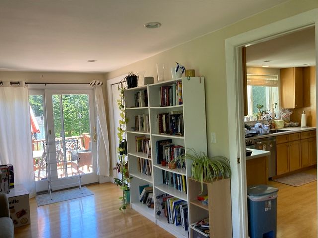 71 Fessenden St, Newton, MA 02460