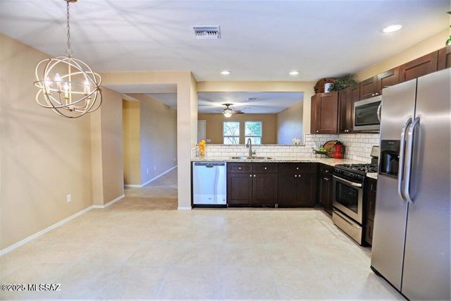 727 W Buffalo Grass Drive, Oro Valley, AZ 85755