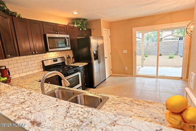 727 W Buffalo Grass Drive, Oro Valley, AZ 85755