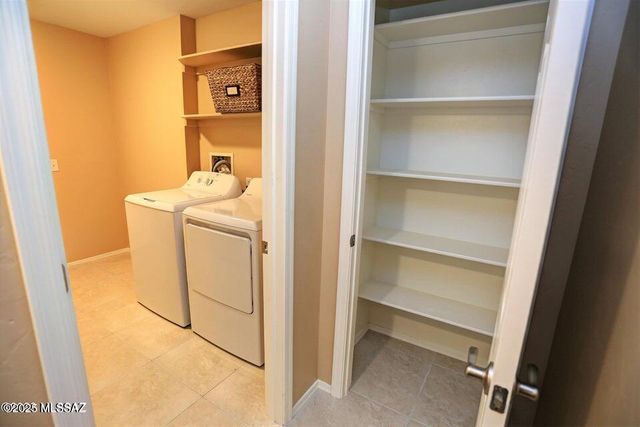 727 W Buffalo Grass Drive, Oro Valley, AZ 85755