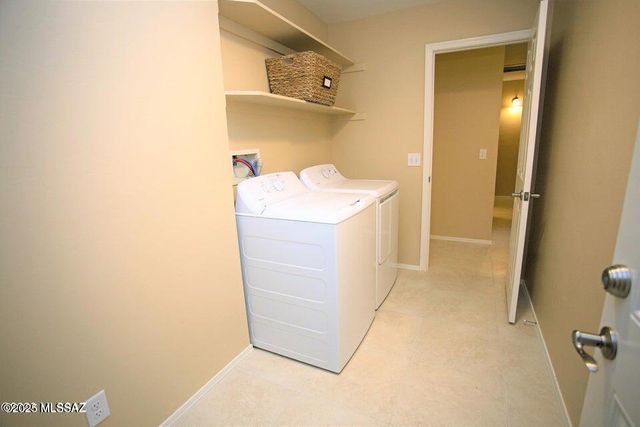 727 W Buffalo Grass Drive, Oro Valley, AZ 85755