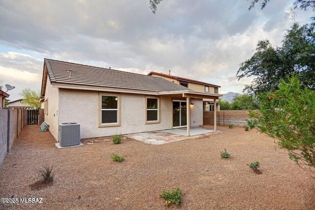 727 W Buffalo Grass Drive, Oro Valley, AZ 85755