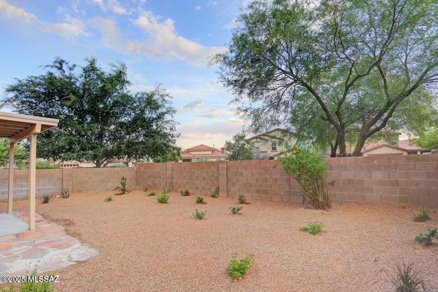 727 W Buffalo Grass Drive, Oro Valley, AZ 85755