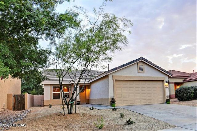 727 W Buffalo Grass Drive, Oro Valley, AZ 85755